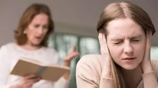 Ergenlik Dönemindeki Değişimler Okul Başarısında Düşüşe Yol Açabilir